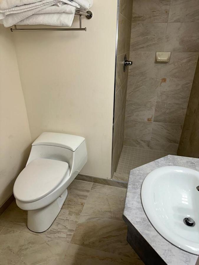 Clydesdale Inn لانغلي المظهر الخارجي الصورة